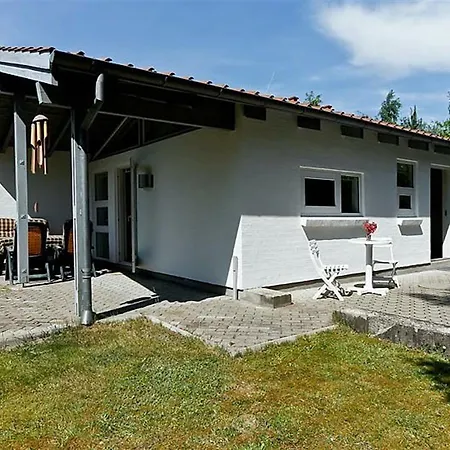 Three-bedroom Holiday In * هالس