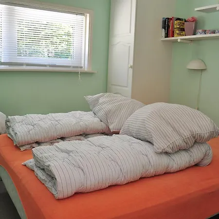 Three-bedroom Holiday In بيت للعطل