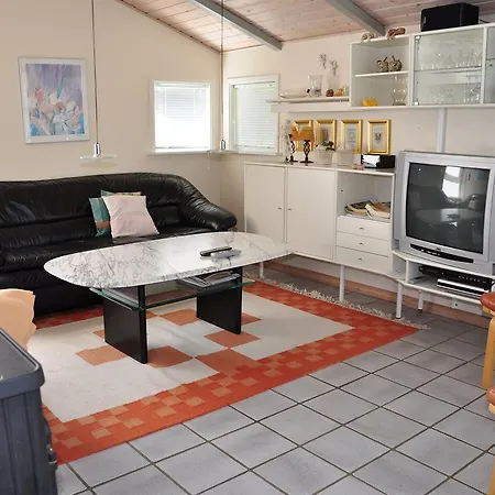بيت للعطل Three-bedroom Holiday In